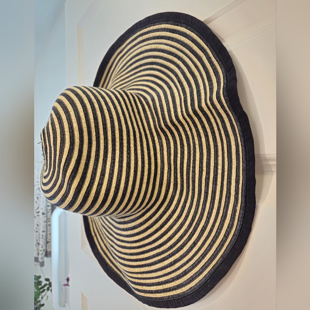 Ann Taylor Sriped Wide Brim Sun Hat